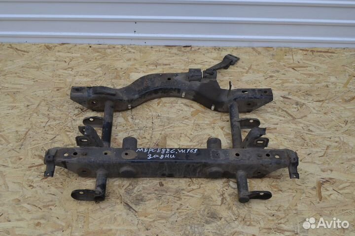 Подрамник задний Mercedes-Benz W163