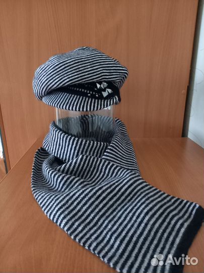 Берет новый женский