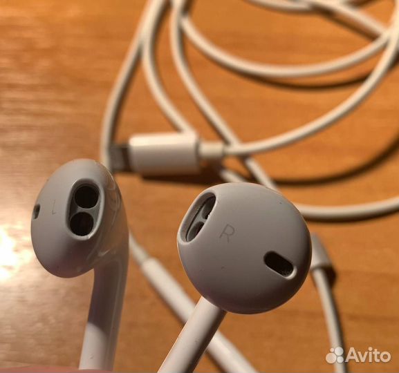Проводные наушники EarPods, Lightning, Оригинал