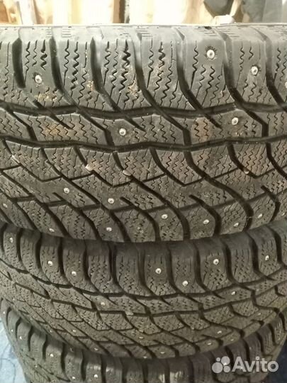 Viatti Bosco Nordico V-523 215/65 R16 98T