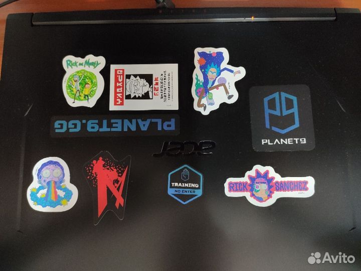 Acer Nitro AN515-44. IPS, Ryzen 5 4600H, RAM 16 гб