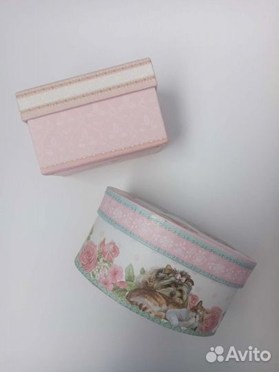 Подарочная коробка с крышкой в пастельных тонах