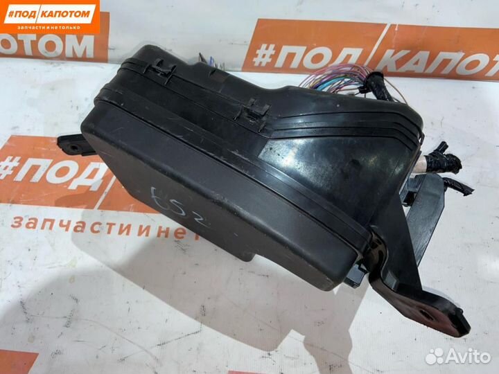 Блок предохранителей Mazda 3 BM рест. 2016