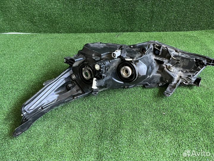 Фара правая toyota corolla 180