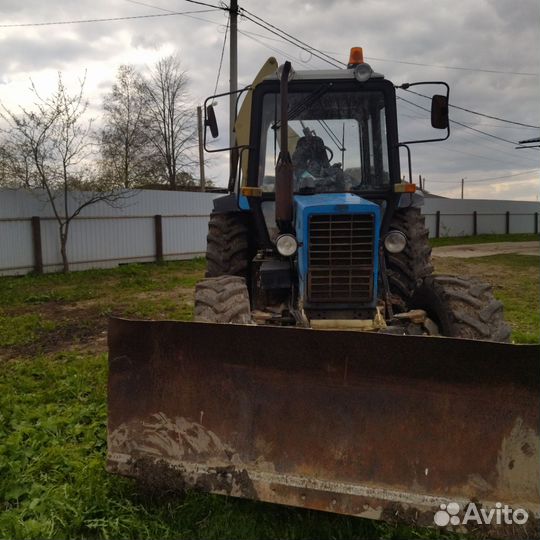 Экскаватор-погрузчик Дорэлектромаш ДЭМ-1142 с поворотным отвалом, 2008