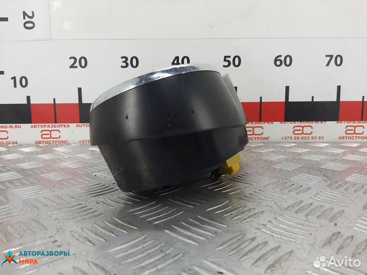 Щиток приборов (приборная панель) Peugeot 5008