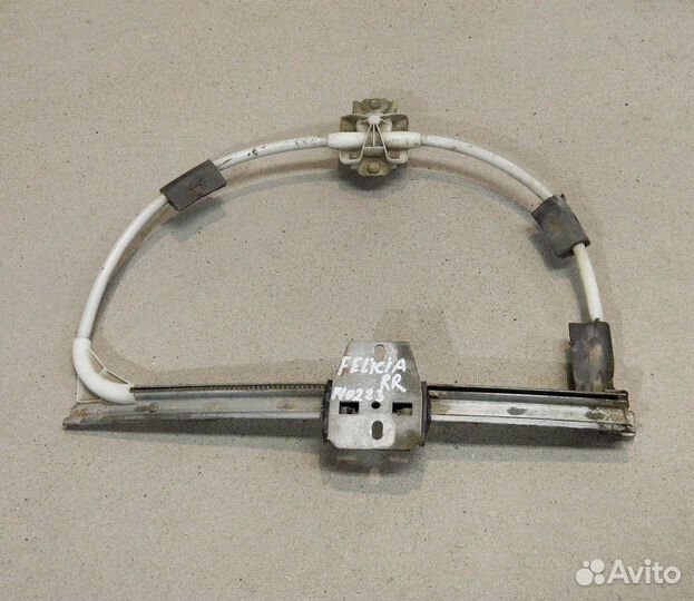 Стеклоподъемник задний правый Felicia