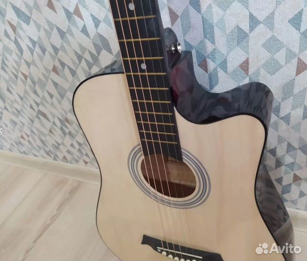 Акустическая гитара Belucci