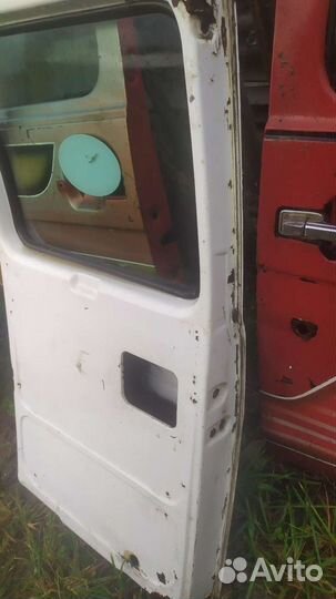Двери задние chevrolet chevy van g20