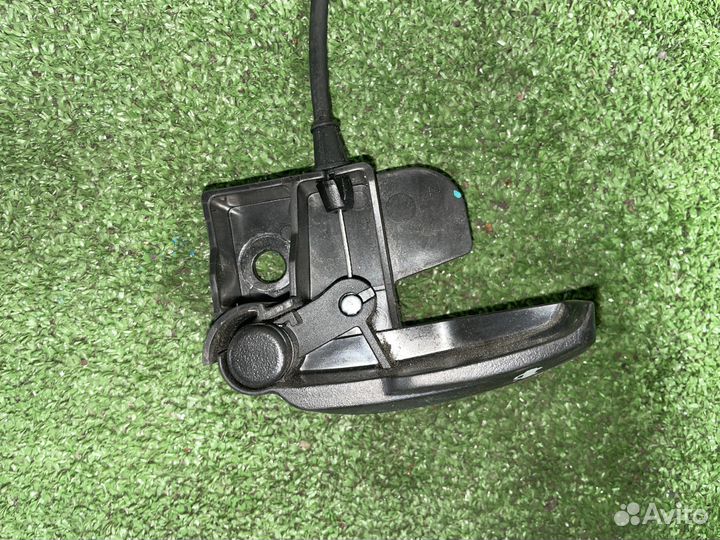 Замок капота в сборе Cadillac Escalade GMT900