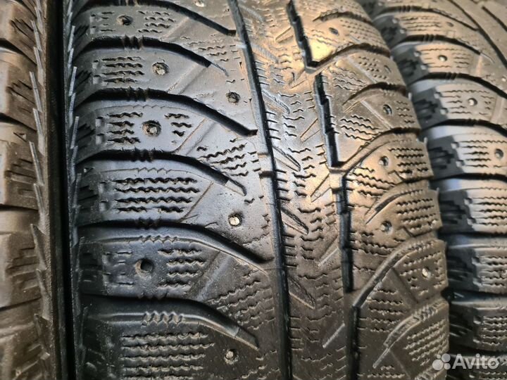 Bridgestone Ice Cruiser 7000 205/60 R16