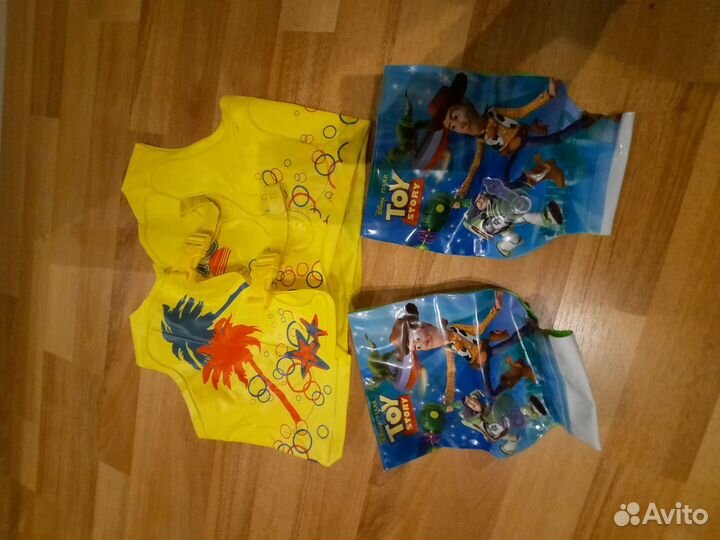 Жилет для плавания