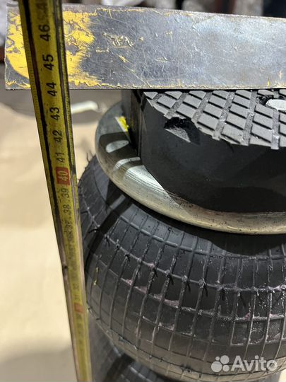 Пневмодомкрат