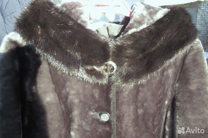 Шубы мутоновая 50-52 размер