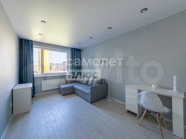 2-к. квартира, 55 м², 4/18 эт.