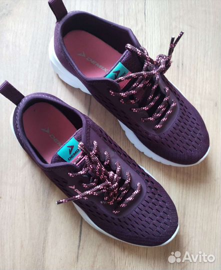 Кроссовки новые Demix 35 размер