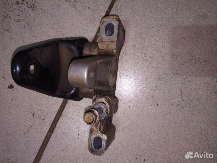 Кронштейн двигателя Lexus Es350 GSV40 2grfe 2010