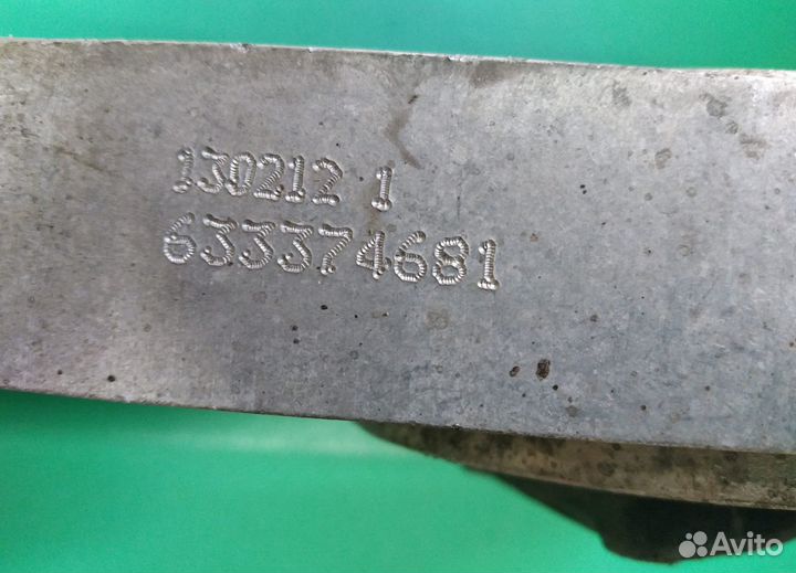 Опора двигателя Opel Corsa D 633374681 GM