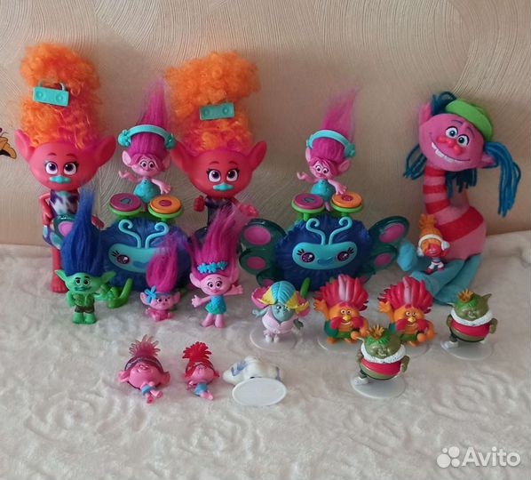 Фирменные игрушки Тролли пакетом для двойни