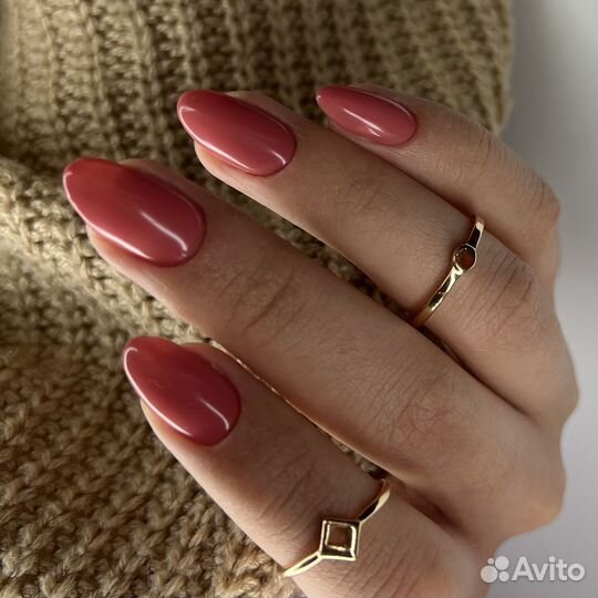 Маникюр / Наращивание ногтей