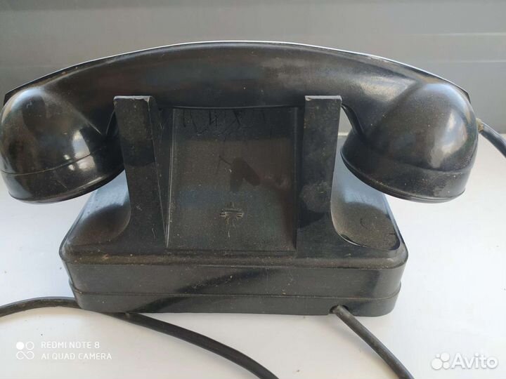 Старинный телефон