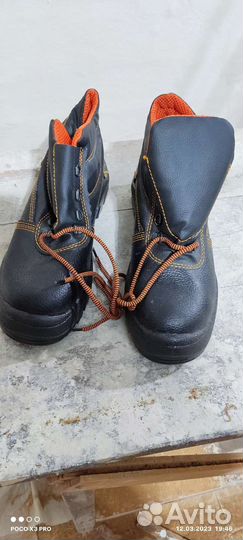 Рабочие ботинки