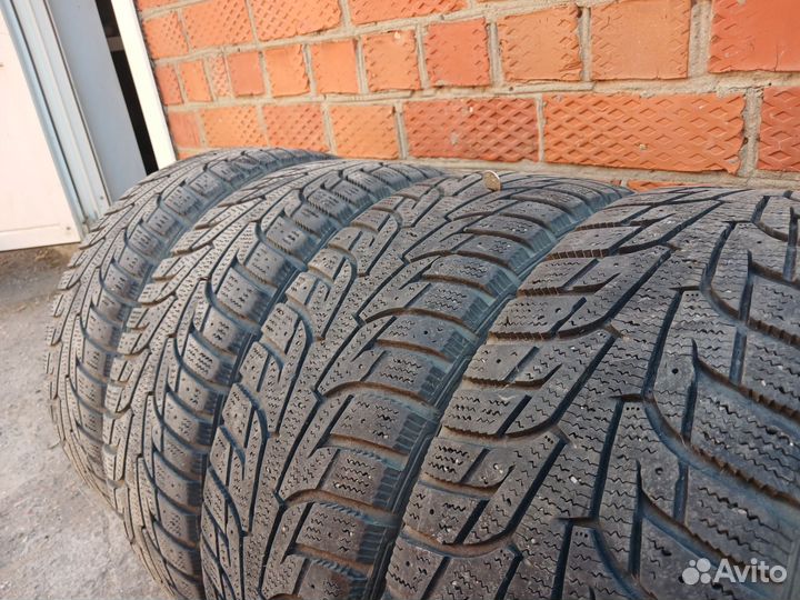 Hankook Winter I'Pike RS2 W429 6/13.5 R15 66