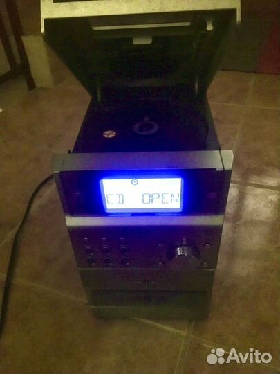 Музыкальный ценр philips