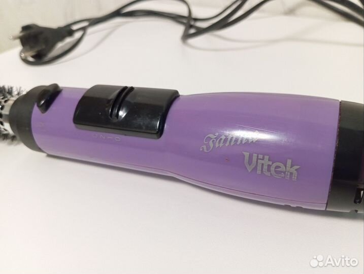 Фен-щетка Vitek VT-1315