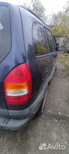 Opel Zafira 1.8 МТ, 2002, 319 405 км