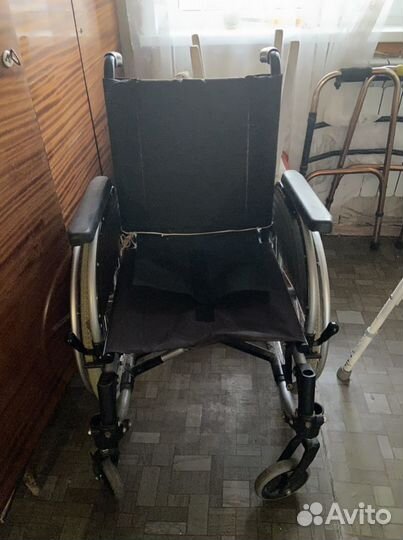 Коляска инвалидная