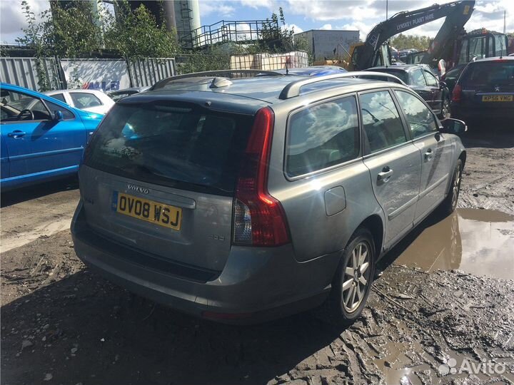 Разбор на запчасти Volvo V50 2007-2012