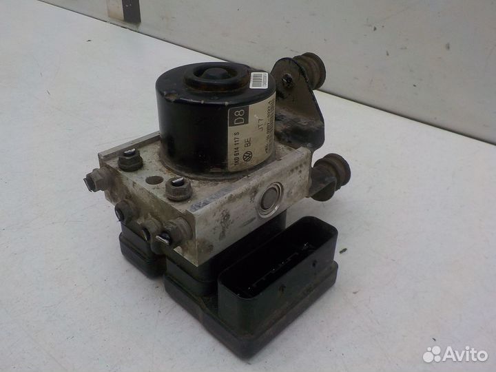 Блок ABS на Volkswagen Golf VI