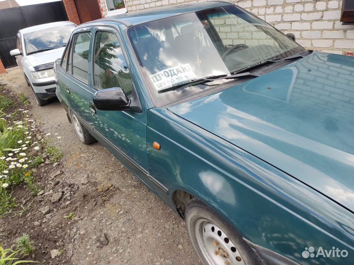 Daewoo Nexia 1.5 МТ, 2003, битый, 132 000 км