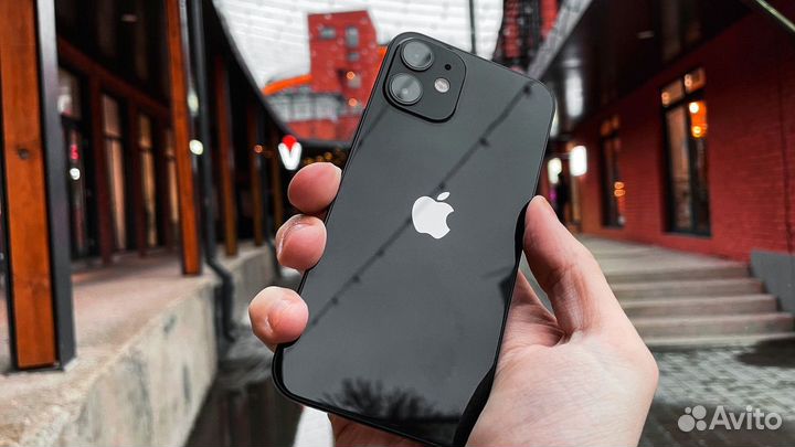 iPhone 12, 64 ГБ