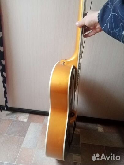 Акустическая гитара бу