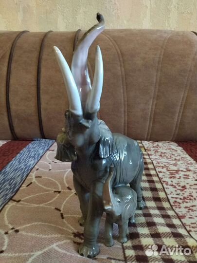 Статуэтки. Фарфор. Европа. Антиквариат