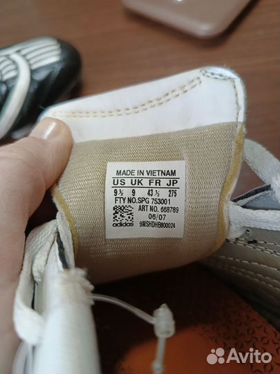 Футбольные бутсы adidas 43 размер
