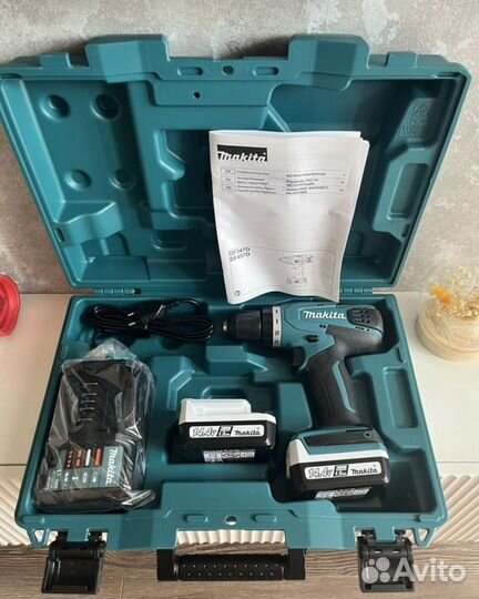 Новая дрель-шуруповерт Makita DF347DWE