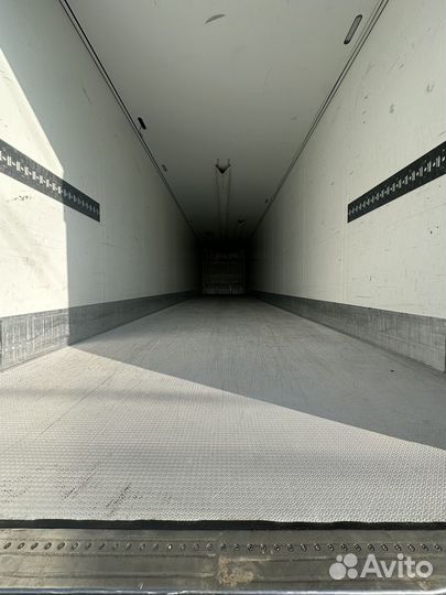 Полуприцеп рефрижератор Schmitz Cargobull SKO 24, 2012