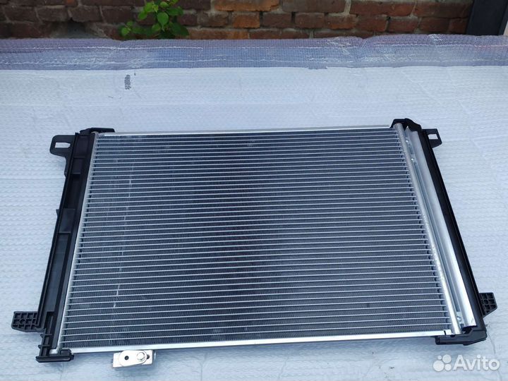 Радиатор кондиционера w204
