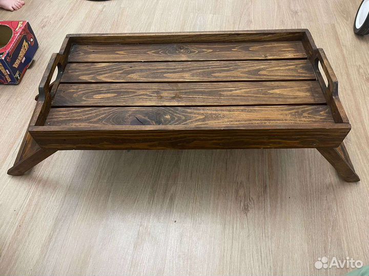 Поднос деревянный