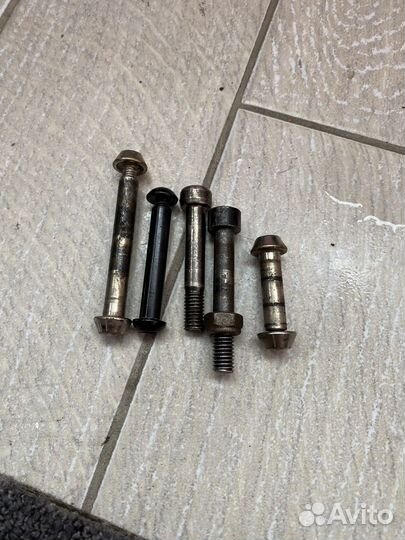 Запчасти для трюкового самоката