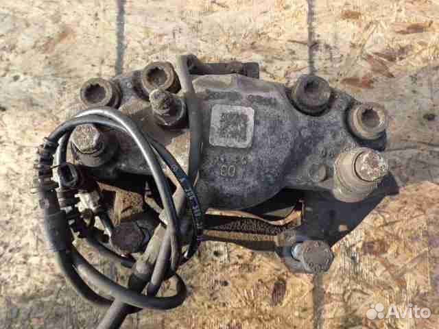 Суппорт передний правый Mercedes C-klasse W204