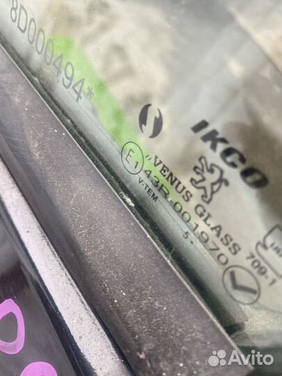 Стекло двери передней левой для Peugeot 206