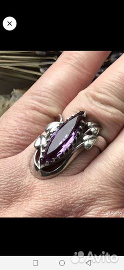 Серебряное кольцо