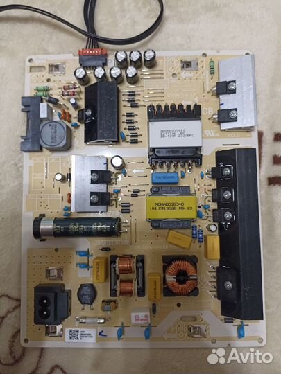 Samsung UE65AU7100U в разбор