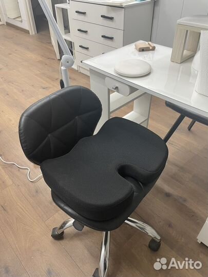 Подушка ортопедическая на стул conforto