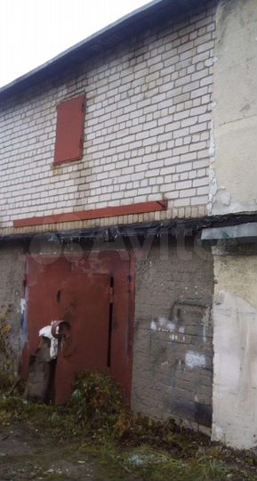 Гараж, > 30 м²