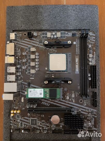 Материнская плата с процессором